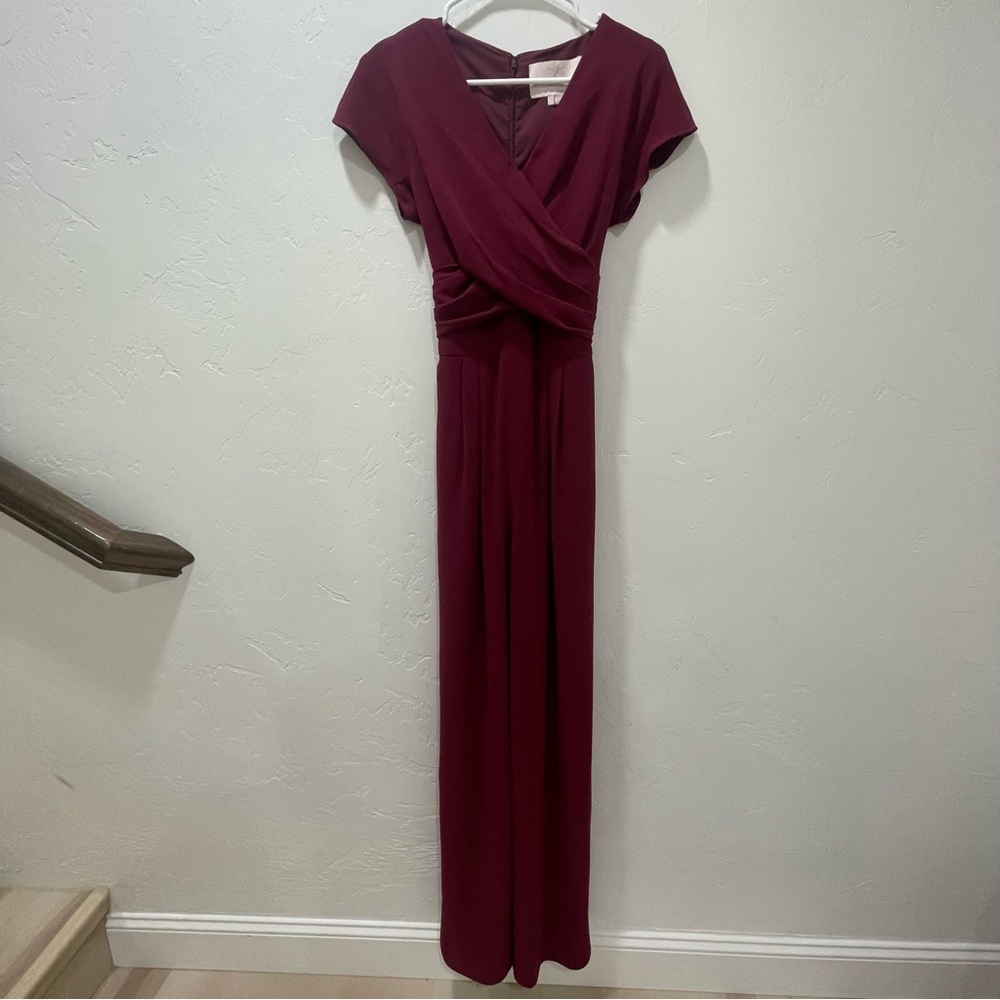 NWT Gal Meets Glam Women's 4 Maroon Delaney Crossover Wrap Jumpsuit Pantsuit - Picture 5 of 16
